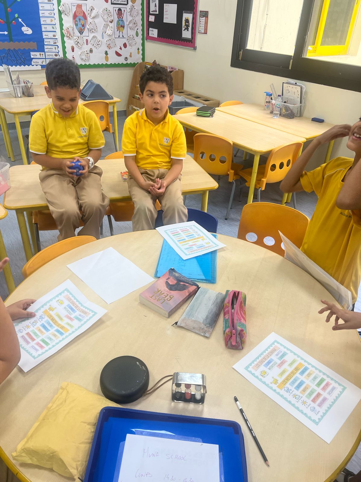 hablantes nativos - Hispania Academy